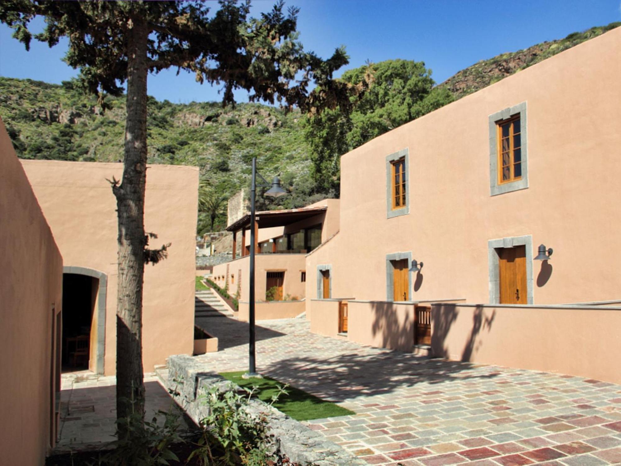 Hotel Rural El Mondalón 4*